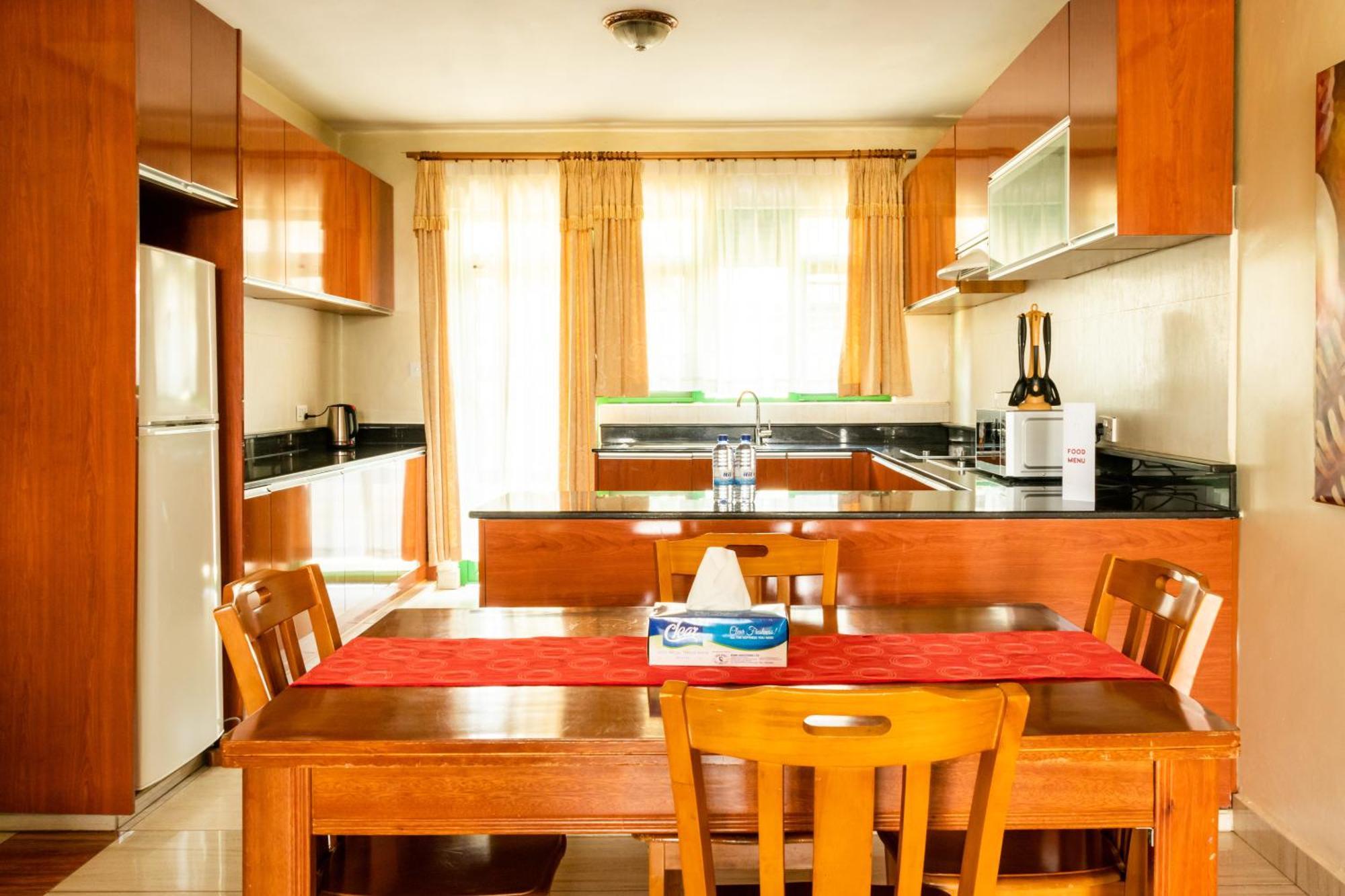 Highlands Suites Hotel And Apartments คิกาลี ภายนอก รูปภาพ
