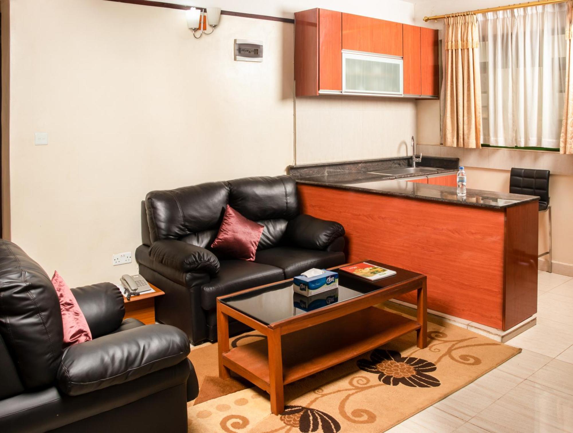 Highlands Suites Hotel And Apartments คิกาลี ภายนอก รูปภาพ