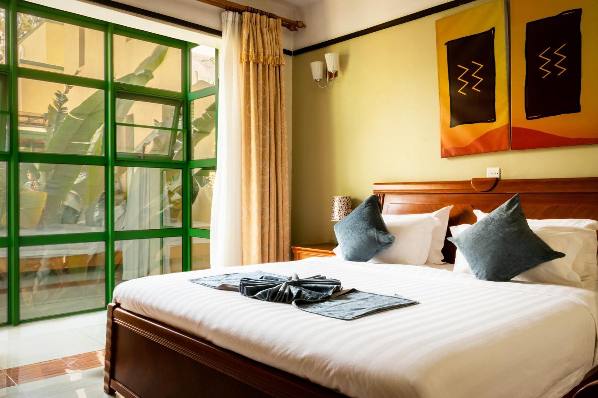 Highlands Suites Hotel And Apartments คิกาลี ภายนอก รูปภาพ