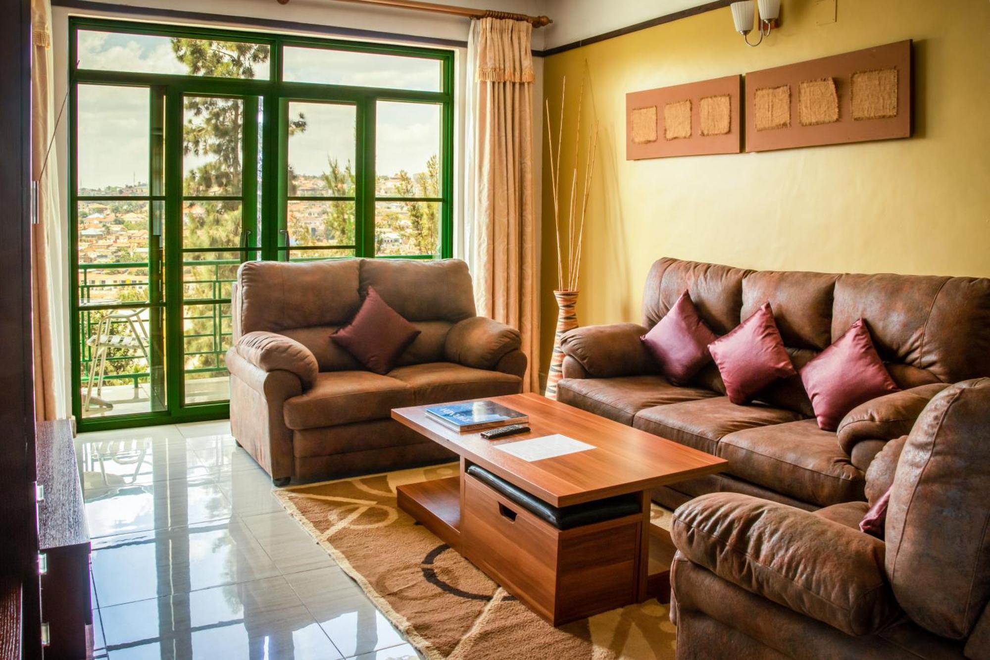 Highlands Suites Hotel And Apartments คิกาลี ภายนอก รูปภาพ