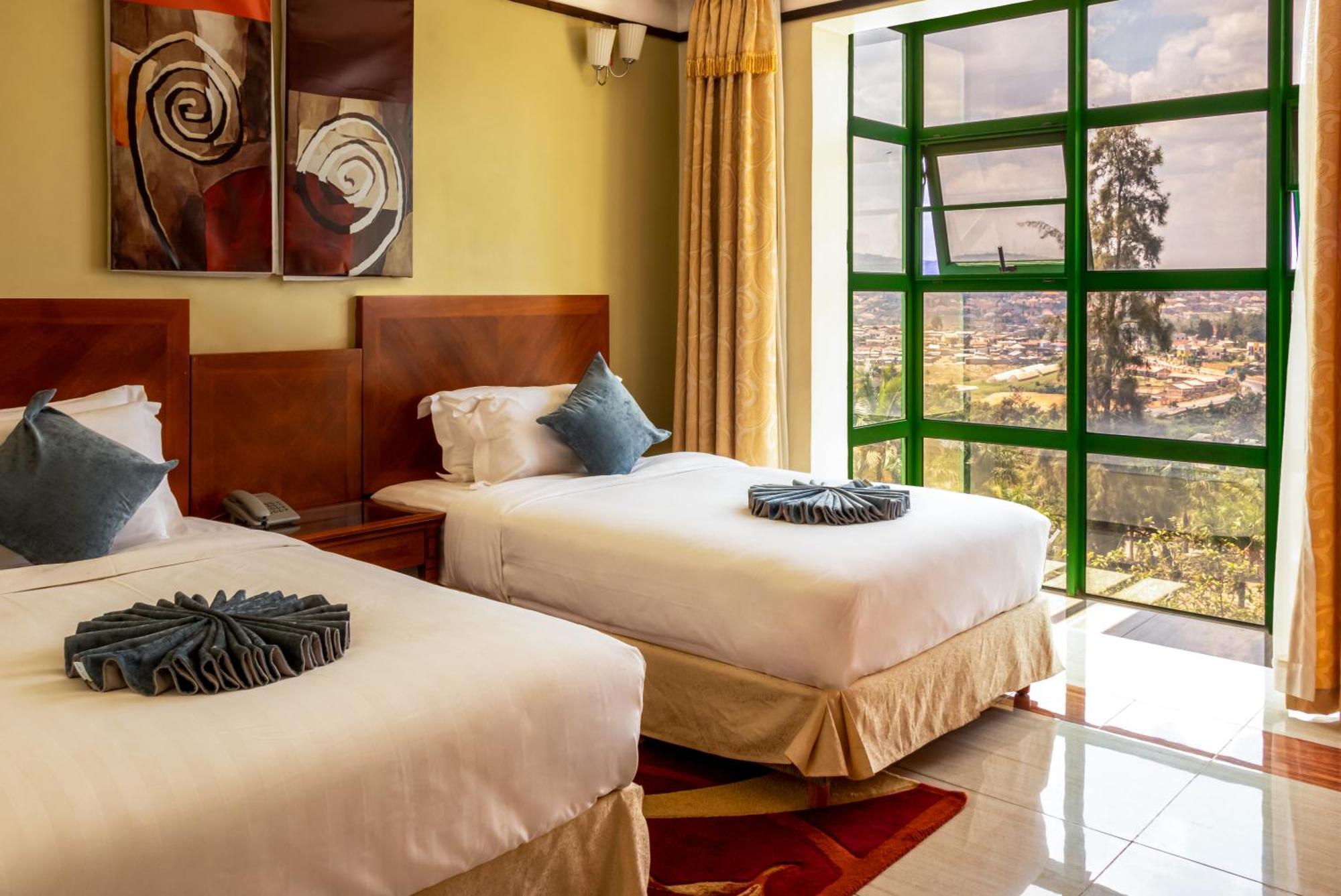 Highlands Suites Hotel And Apartments คิกาลี ภายนอก รูปภาพ