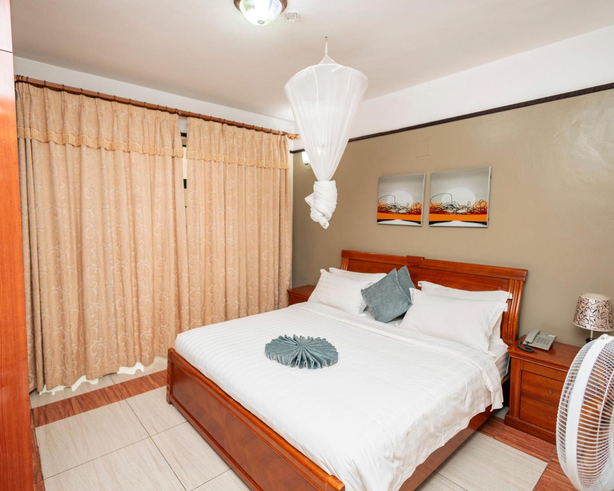 Highlands Suites Hotel And Apartments คิกาลี ภายนอก รูปภาพ